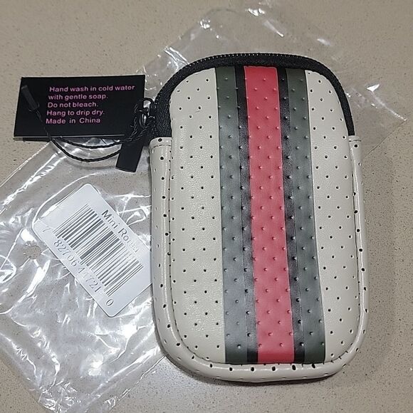 Haute Shore Mini Roma Earpod Pouch - Picture 5 of 11